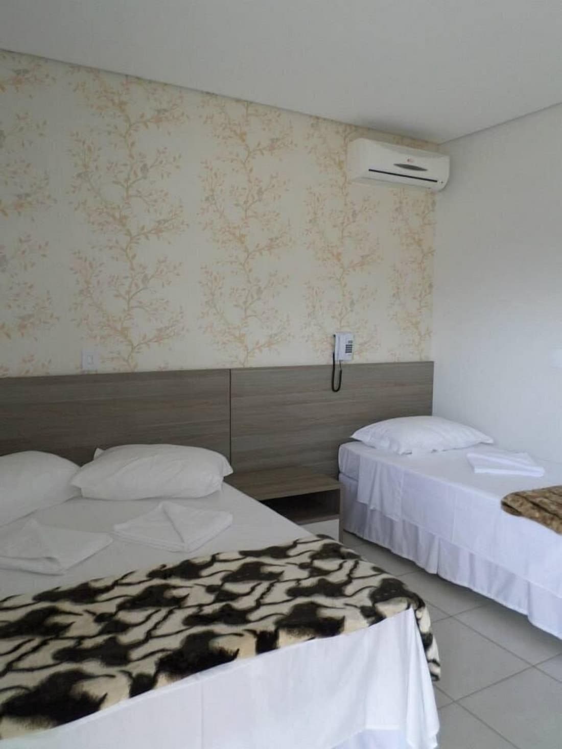 STAR HOTEL