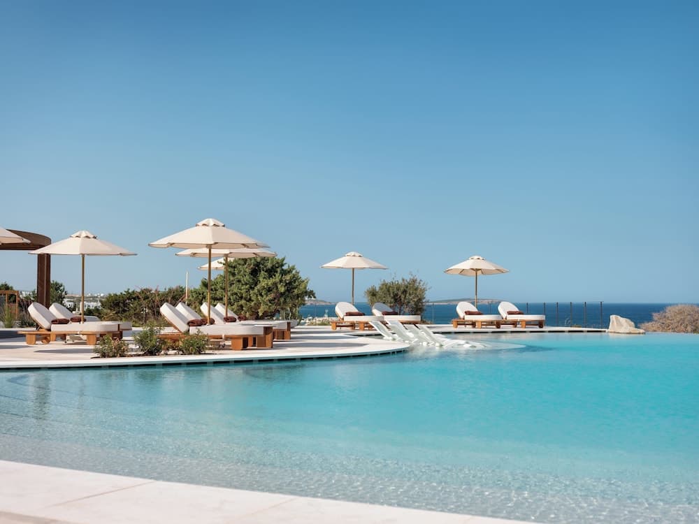 Vione Paros Hotel