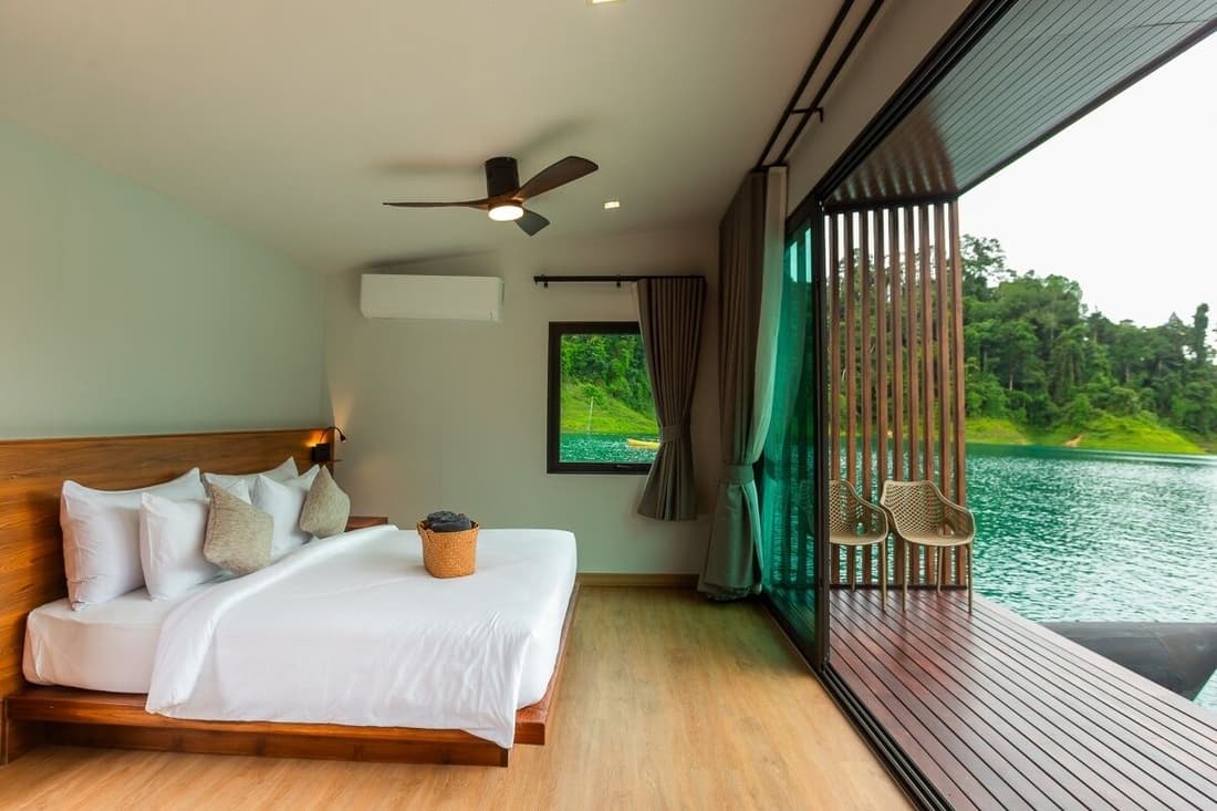 360 issara Floating Resort