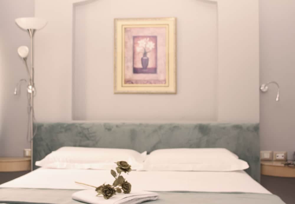 Theranda Boutique Hotel