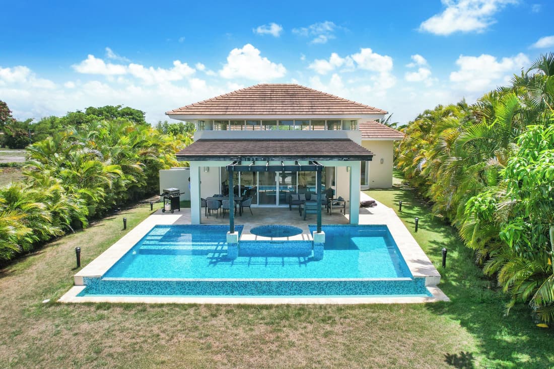 Golf Villa in Bavaro - Pool, Jacuzzi, Staff
