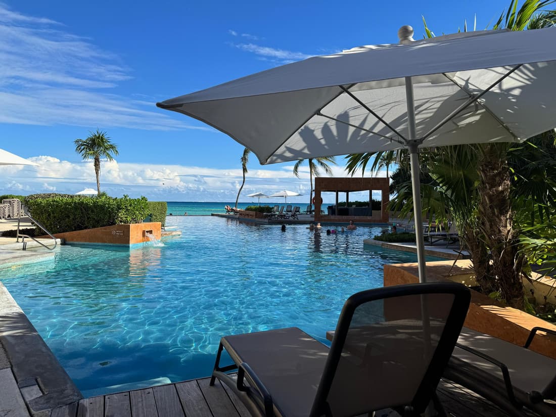 Ocean view 2nd floor, luxury 1 bedroom condo at EL FARO by DPM