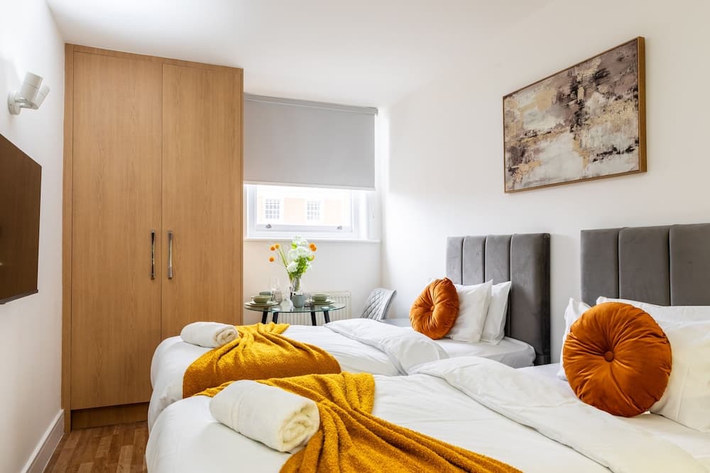 Kensington High Street Suites