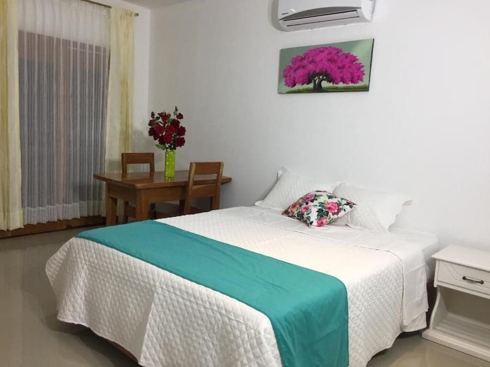 Galápagos Isabela Hotel Loja