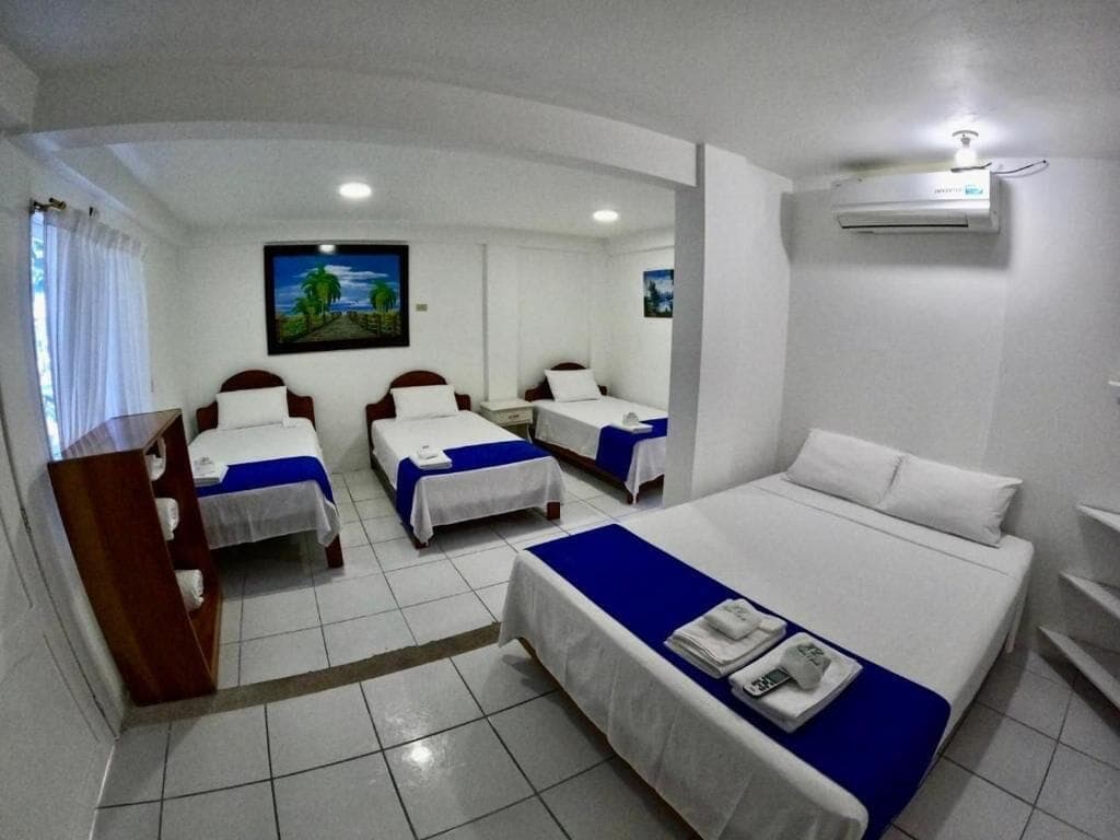 Galápagos Isabela Hotel Loja