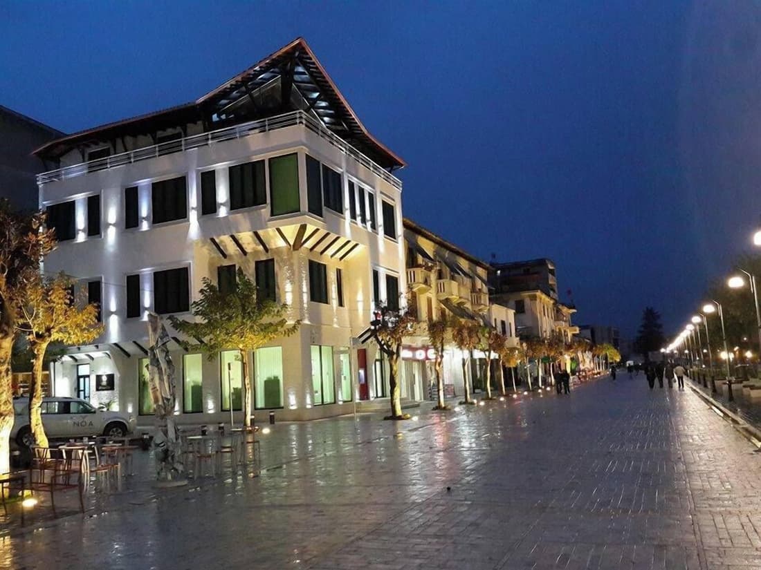 White City  Hotel & Restaurant