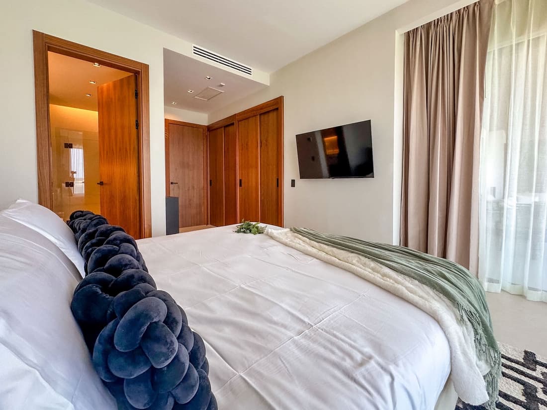 Marina Garden Penthouse 3 Bedroom Apartment