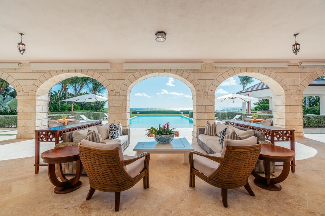Oceanfront Luxury Villa With Amazing Staff