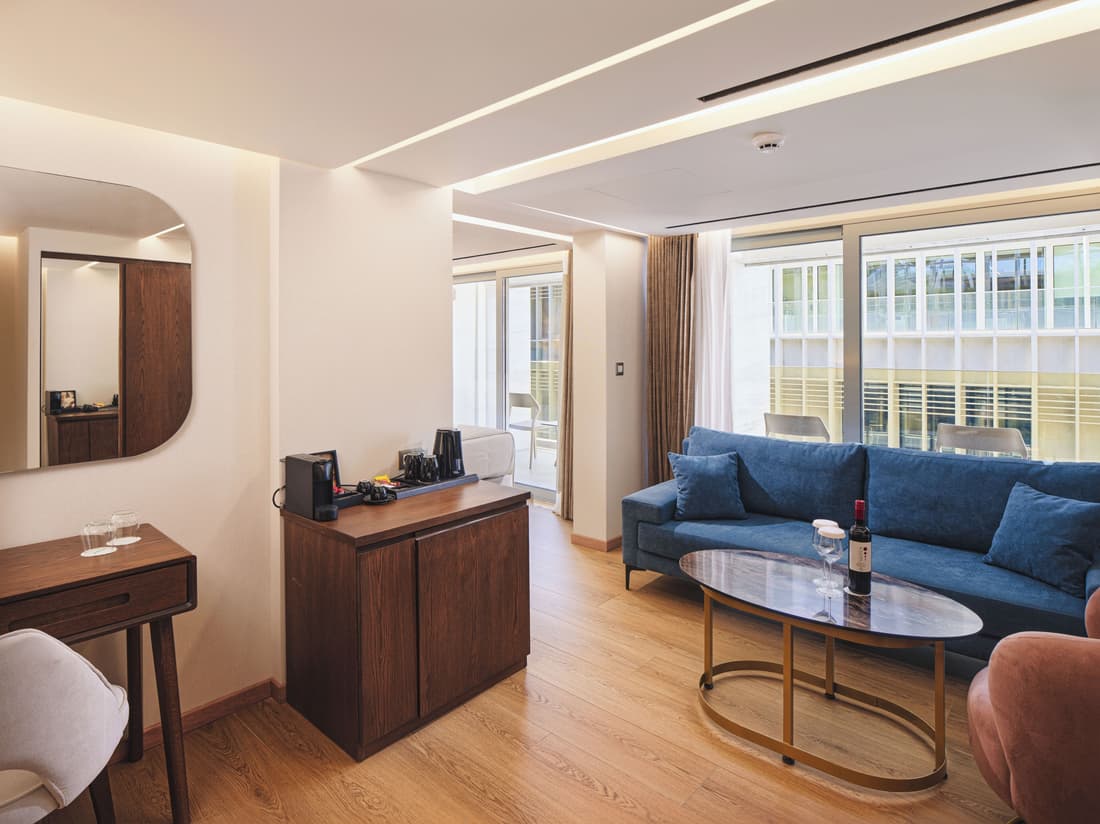 Leonardo Hotel Athens City Center