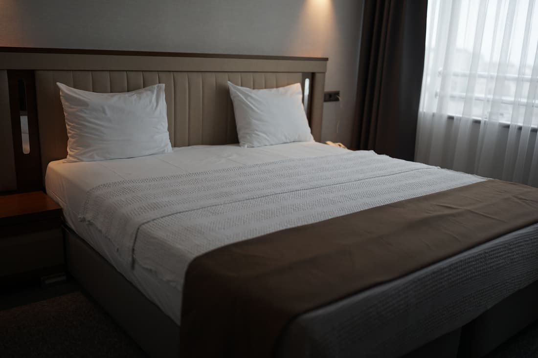 WEEN OTEL