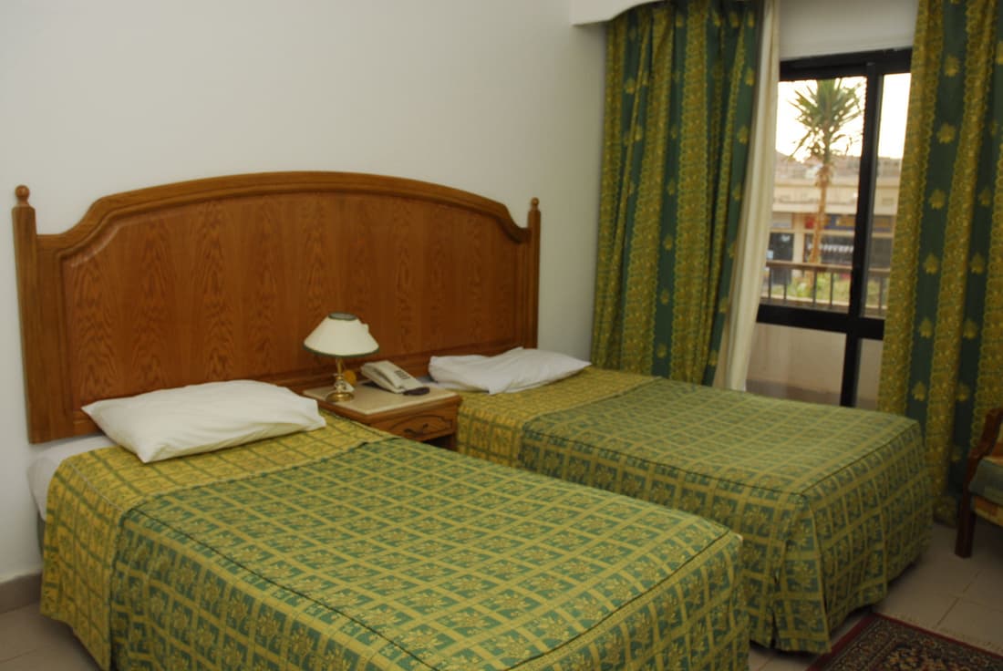 Catherine Plaza Hotel