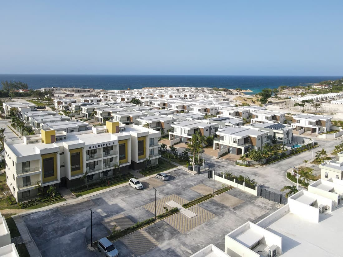Paradisiac Euphoria Beach Access Pool