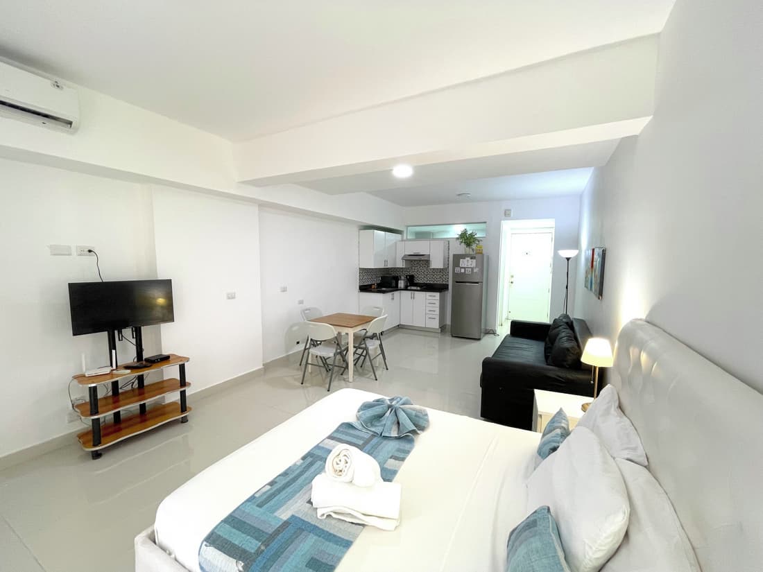 STUDIO APART HOTEL ROOFTOP POOL BEACH