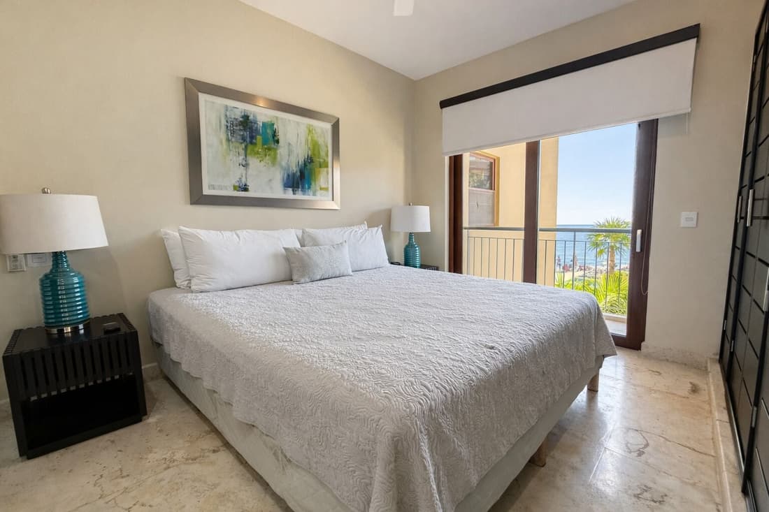 Fully remodeled two-bedroom ocean view condo at ELFARO by DPM