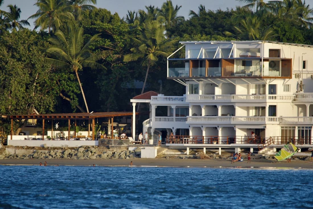 Ultra Infinity Hotel