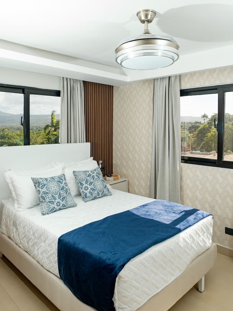 Ocean Winds Hotel