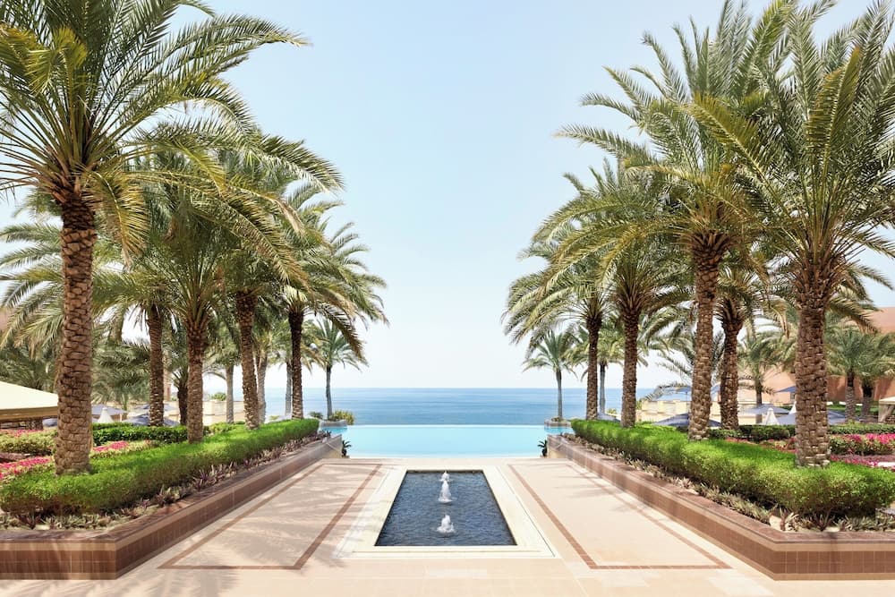 Al Husn Hotel Muscat