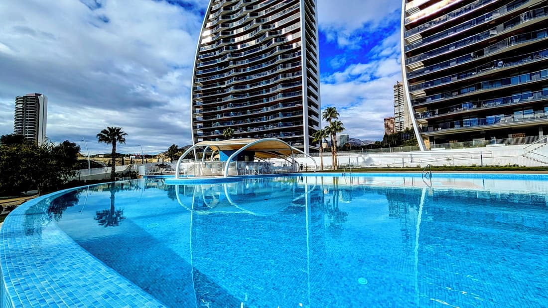 Sunset Waves Apartments Tower 1