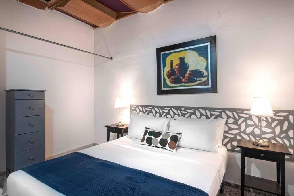 Apartment in Gazcue Sleeps 6