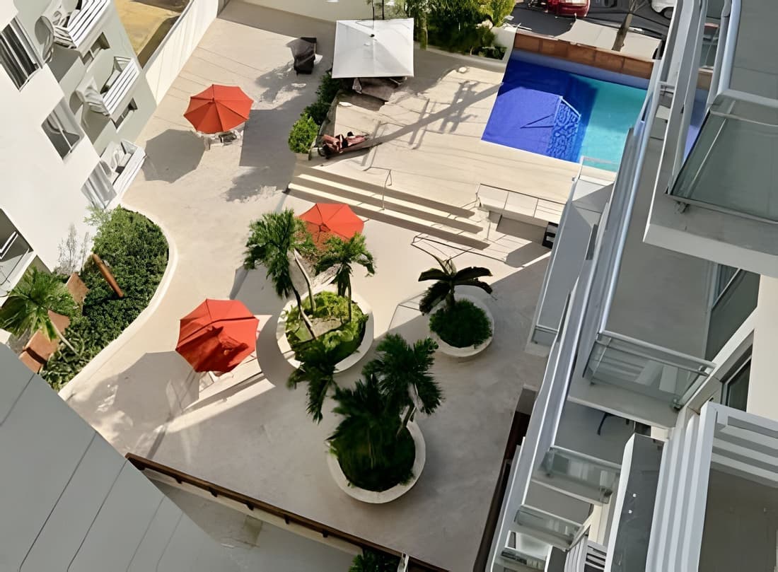 OCEAN AND BEACH VIEW ROOFTOP
