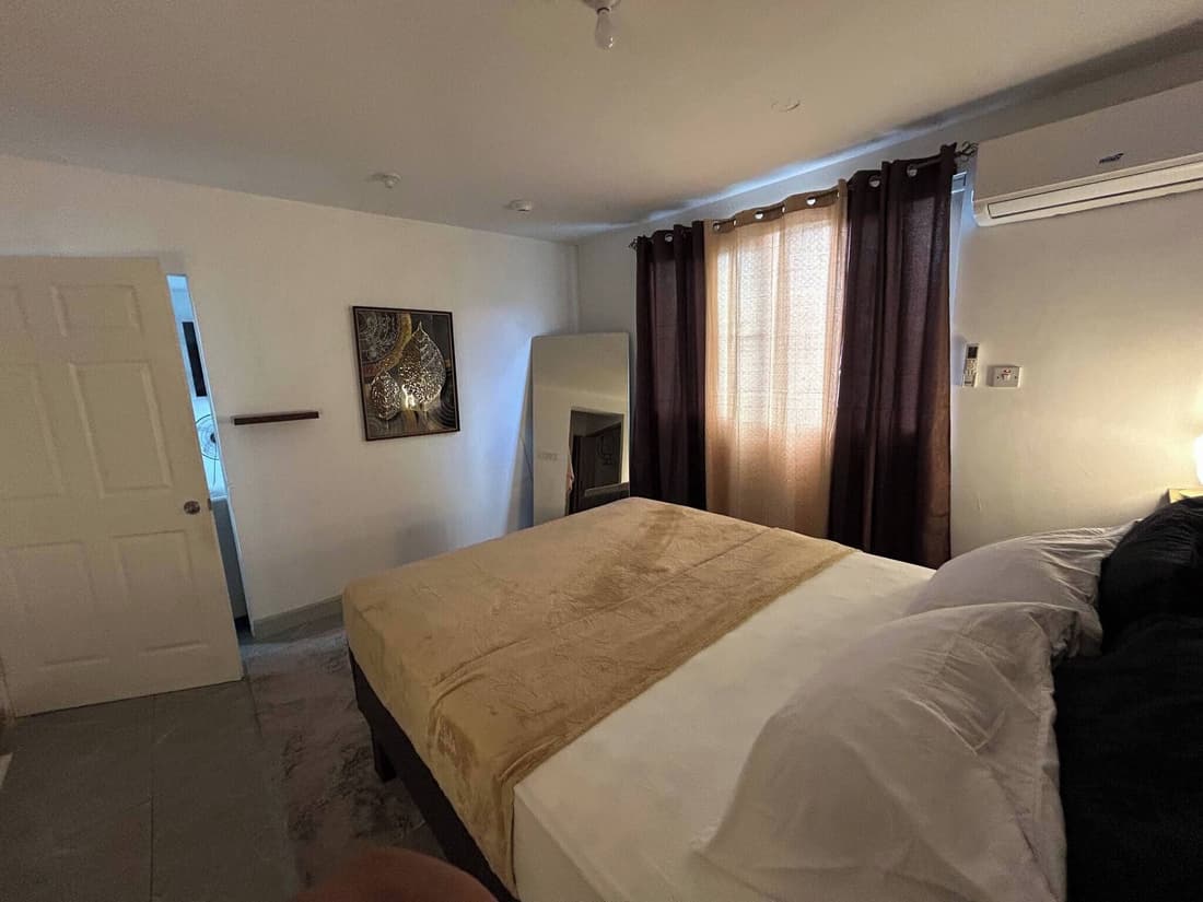 Modern Luxury Condo With Pool Access in Kingston, Jamaica