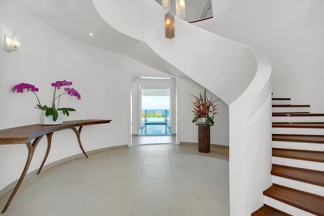 Contemporary 6BR Villa Sea Views Infinity Pool Resort Access