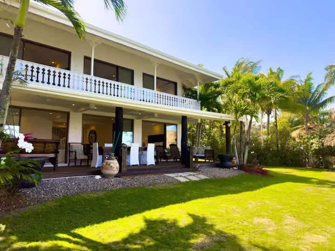 4BR Seafront Villa in Boscobel Direct Sea Access Coastal Living