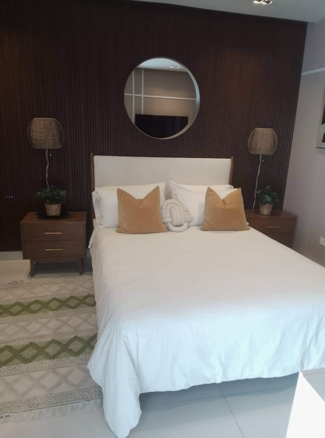 Excellent Apartment for Your Stay in Torre Sky 01