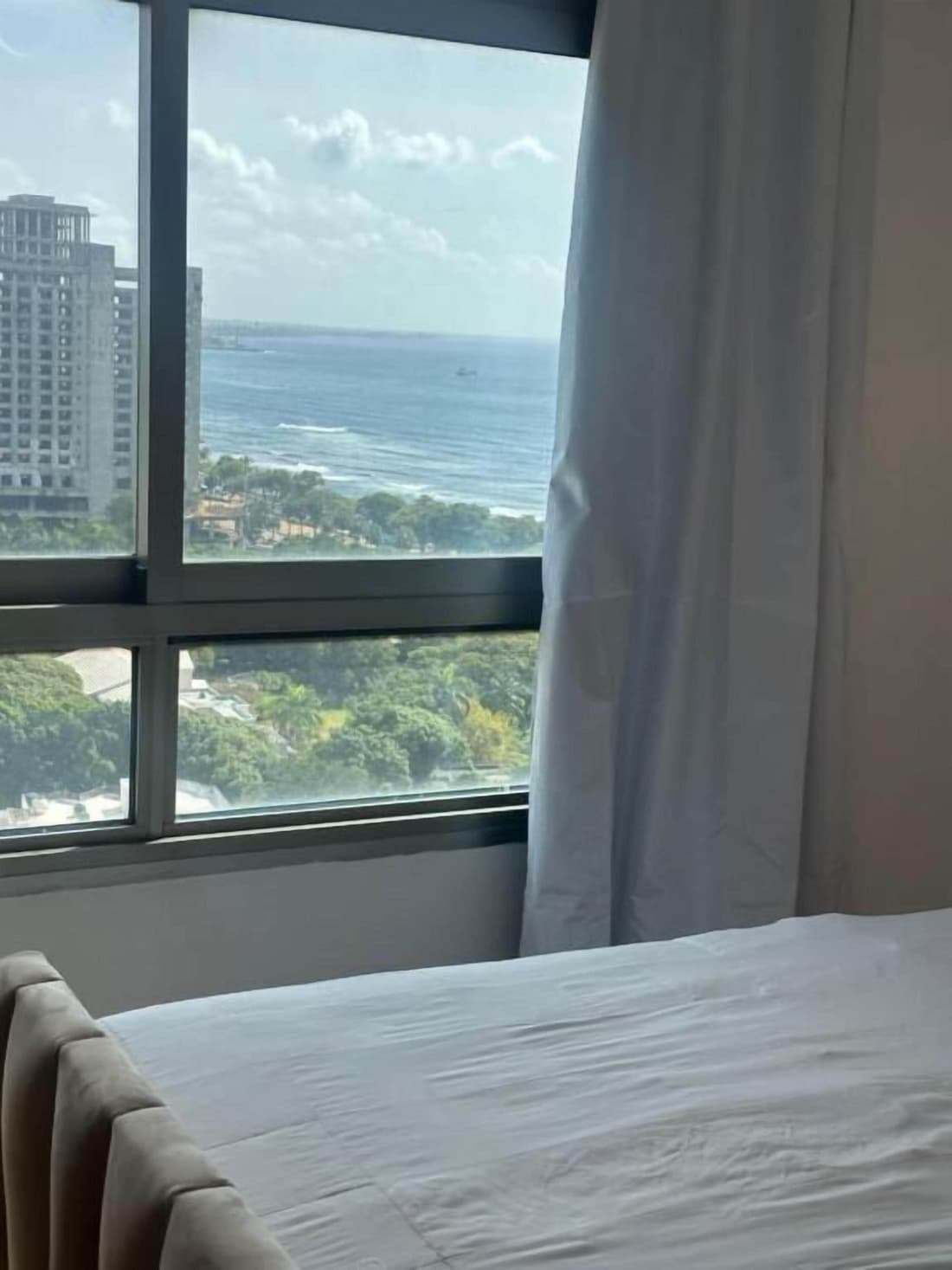 Apartamento con Vista mar y la Ciudad La Gloria Malecón Santo Domingo