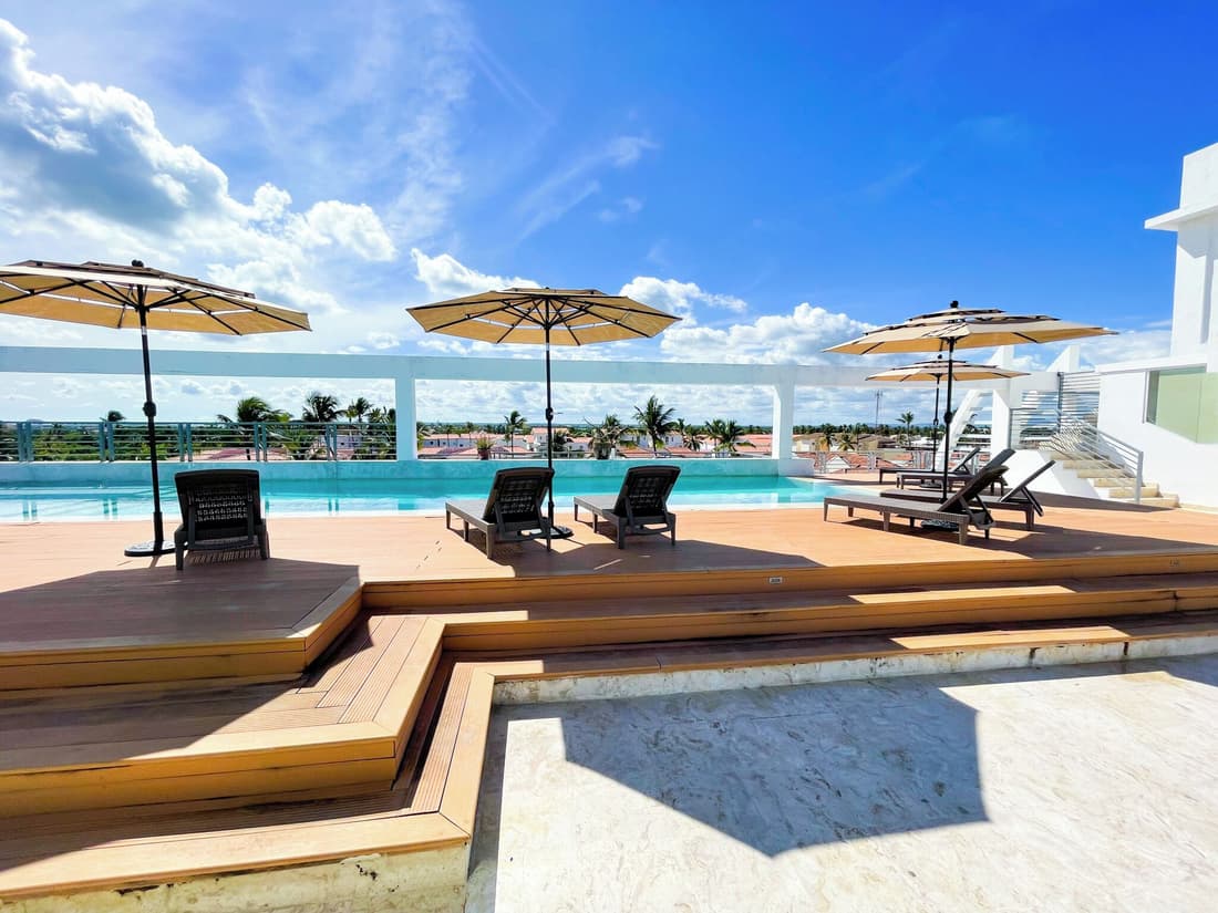 DUCASSI SUITES STUDIOS HOTEL BEACH CLUB