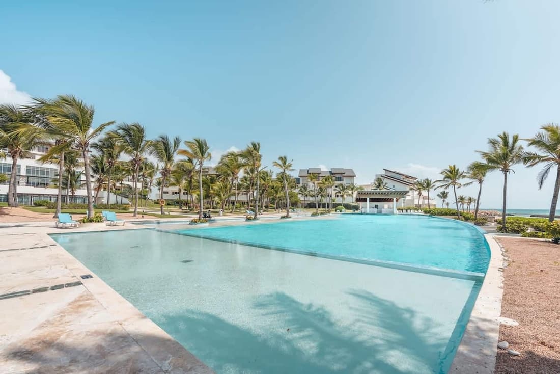 Apt w 2br Ocean View Jacuzzi in Sotogrande