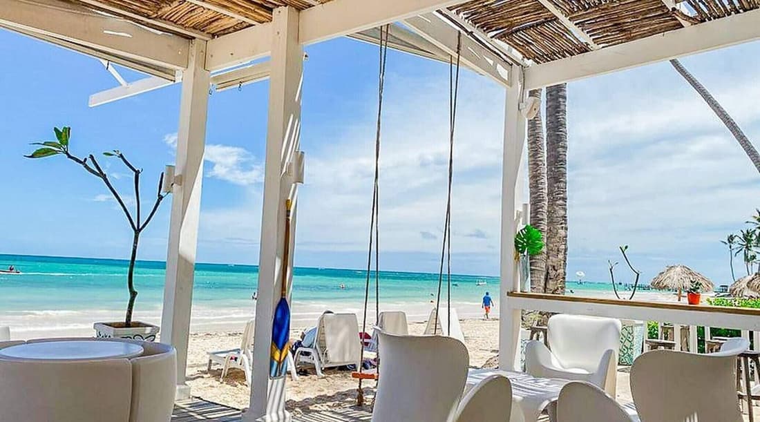 Beachfront 1BR , Playa Turquesa, Beach Access