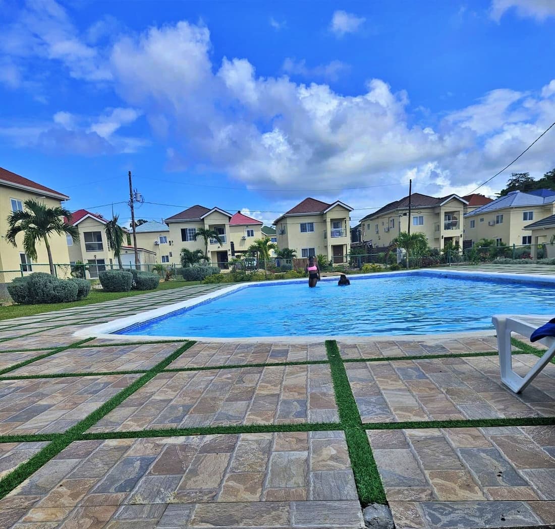 Tranquility Loft, Ocho Rios, Solar Powered