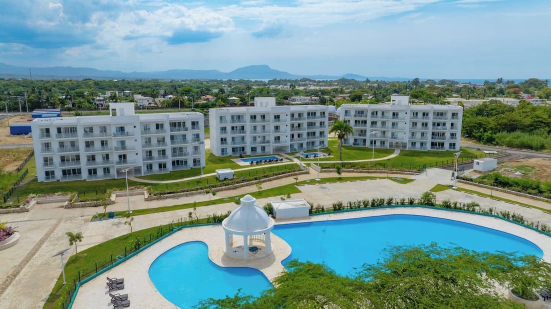 Work & Relax Studio Pools & Fast Wi-fi in SOV