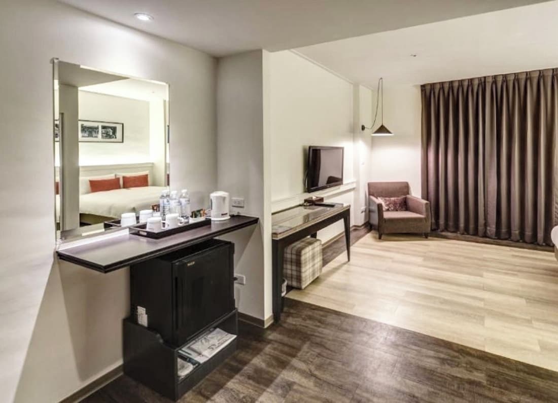 53 Hotel