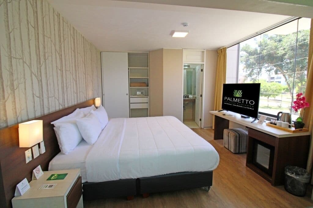 Palmetto Hotel Business La Perla