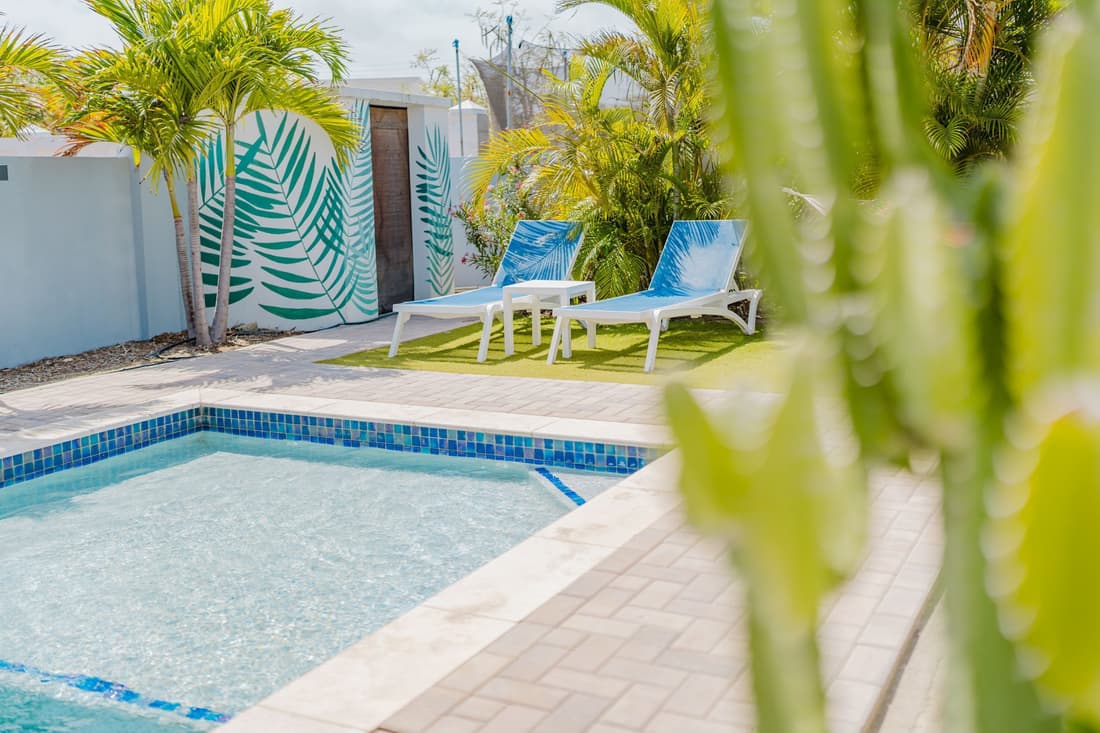 Palm Beach Retreat 2 bed - 2 Bath Private