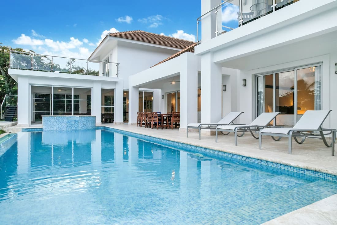 8BR Luxury Villa With Chef Butler Golf Views