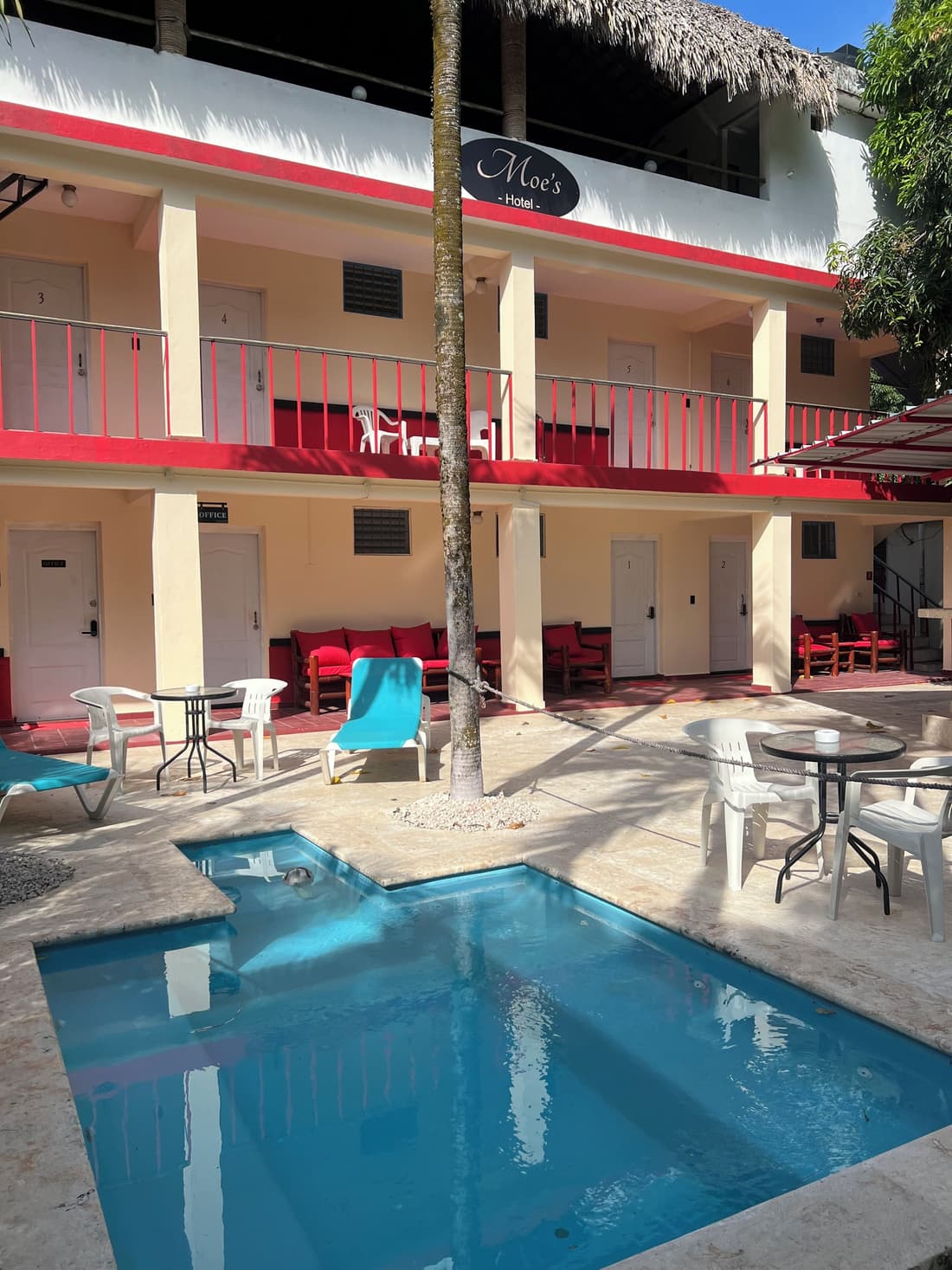 Moe's Economy Hotel
