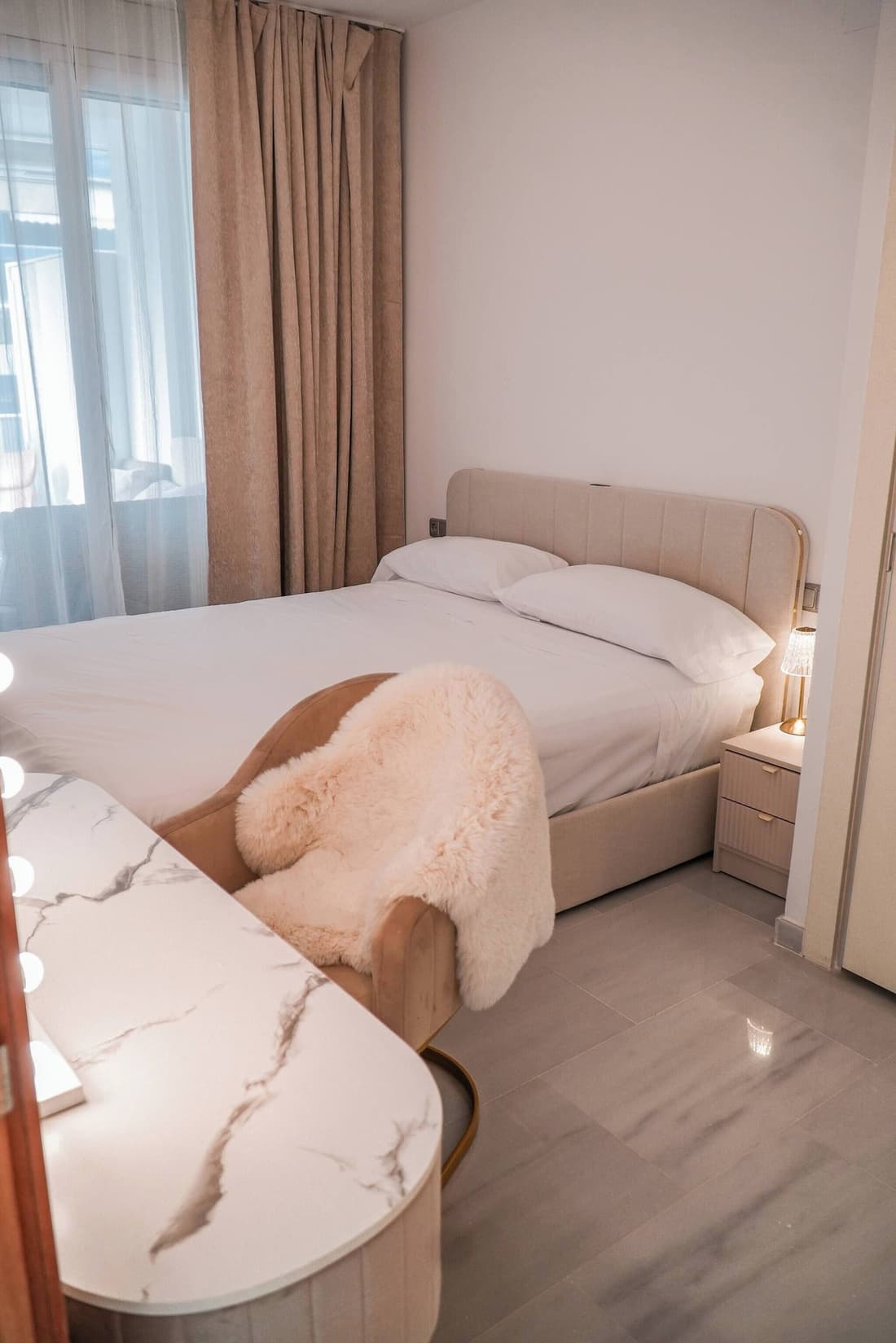 Stylish Benidorm Apartment, Pools, Sauna & Terrace