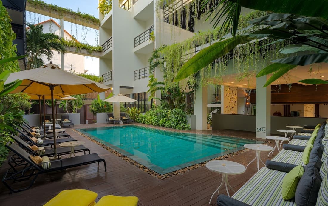The Aviary Hotel