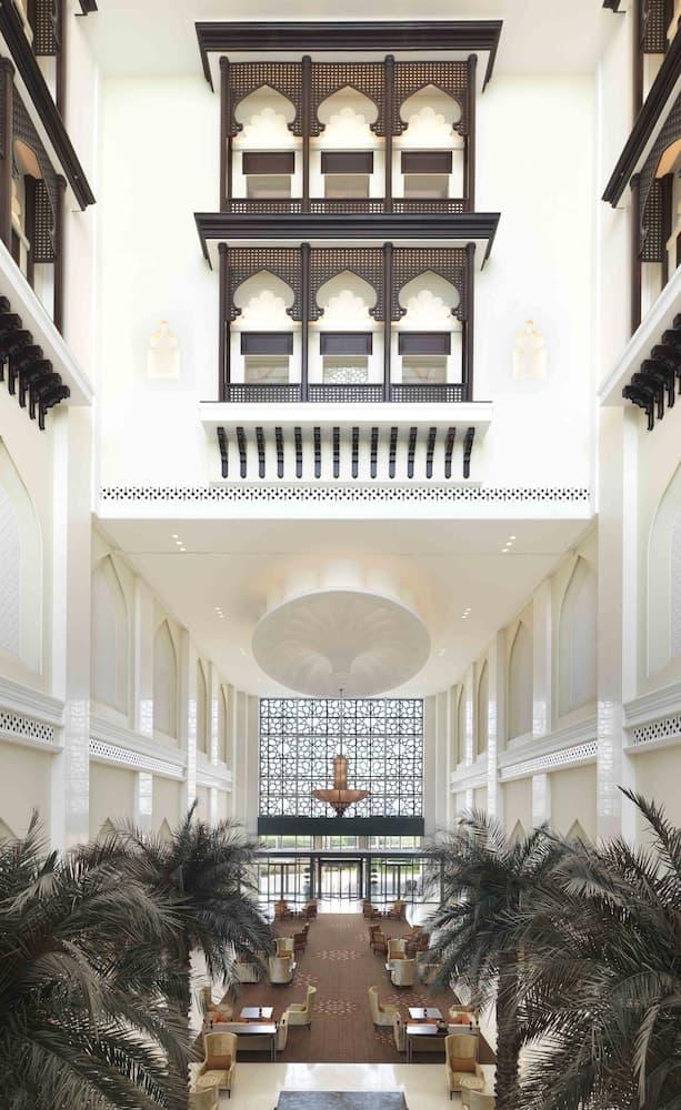 Bab Al Qasr Hotel & Residences