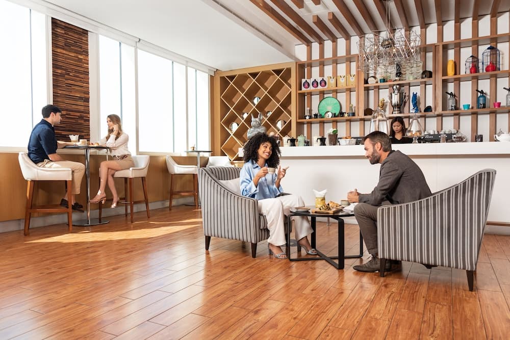 V Hotel Dubai, Curio Collection by Hilton