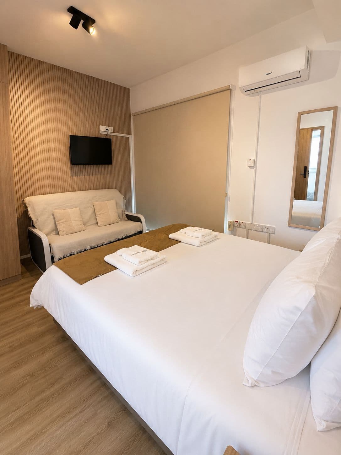 Valentinos Apartments