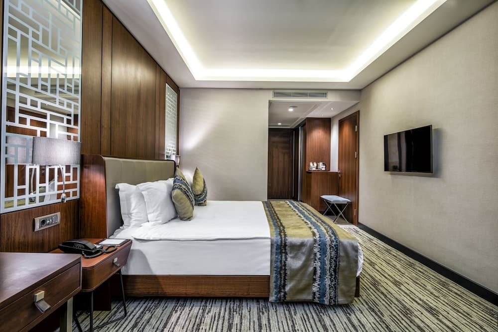 Arise Hotel Golden Horn