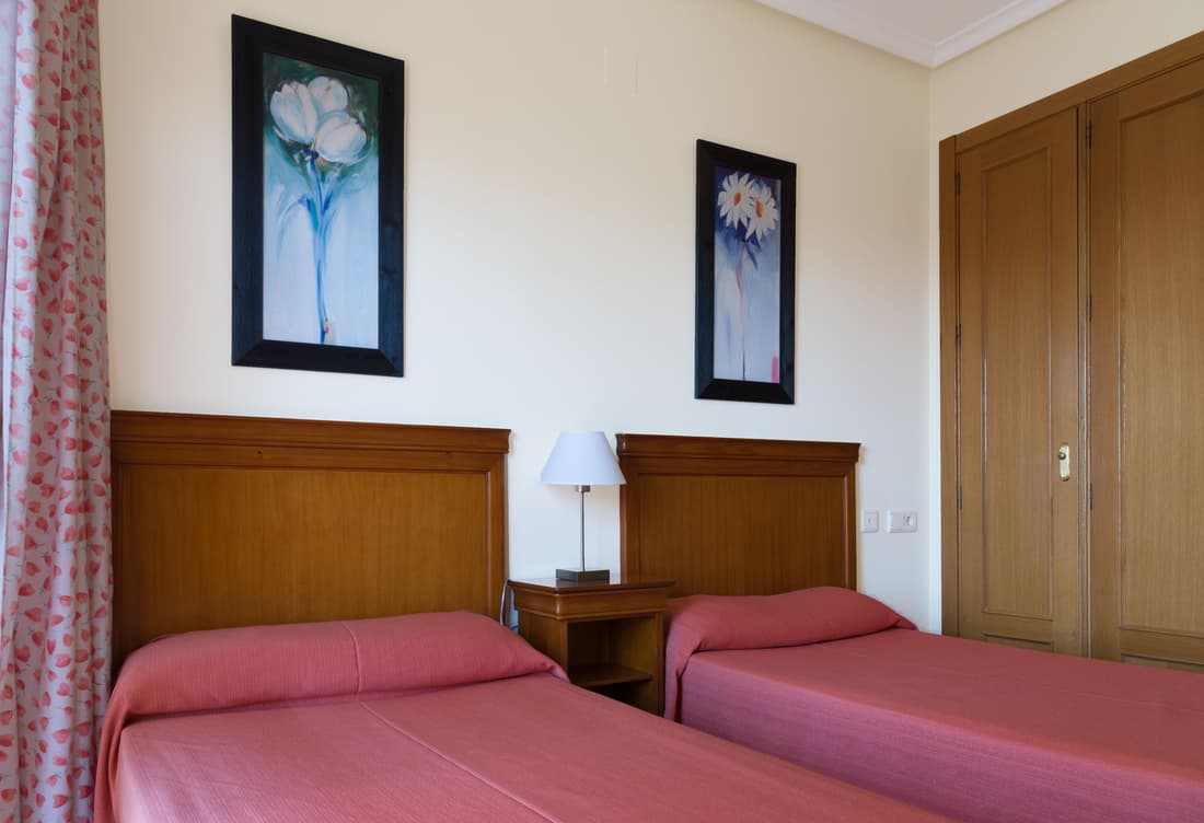 APARTAMENTOS GEMELOS 20 - BENINTER