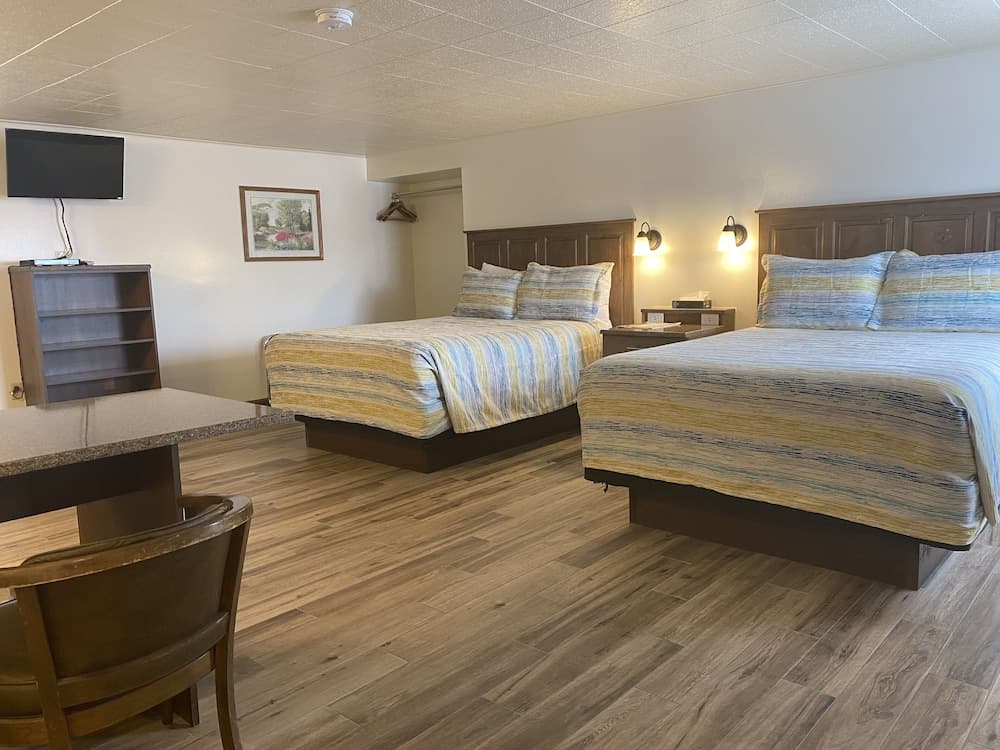 Lamplighter Lodge