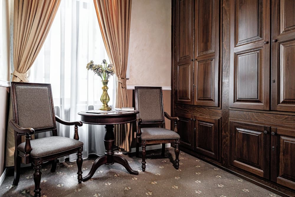 La Strada Boutique Villa