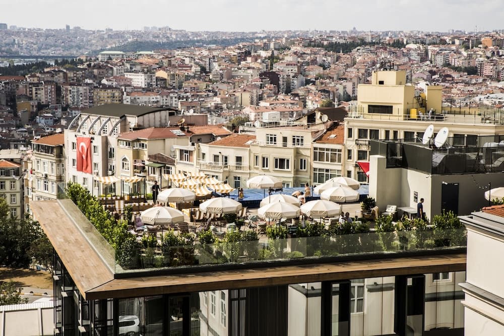 Elan Hotel
