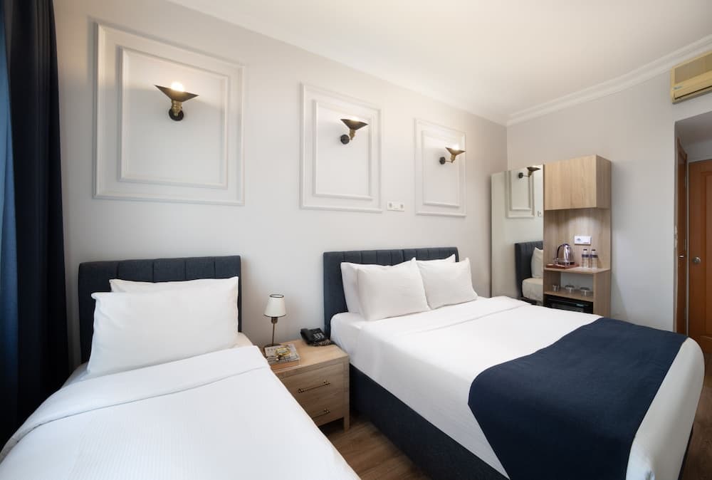 Elan Hotel